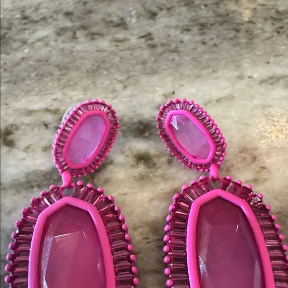 Pink Statement Kendra Scott - Picture 2 of 2